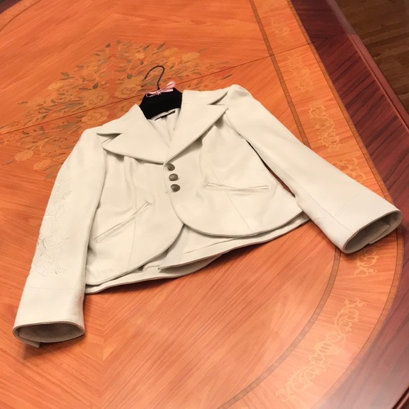 Bebe 100%Genuine Leather embroidered white blazer jacket Sz.XS - Picture 5 of 16